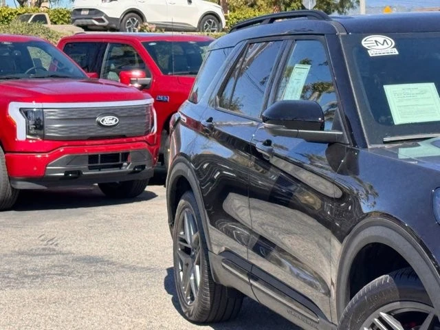 2025 Ford Explorer 6th Gen - Image 5 of 21