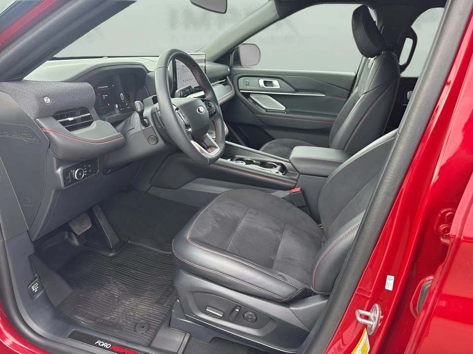 2025 Ford Explorer 6th Gen - Image 9 of 21