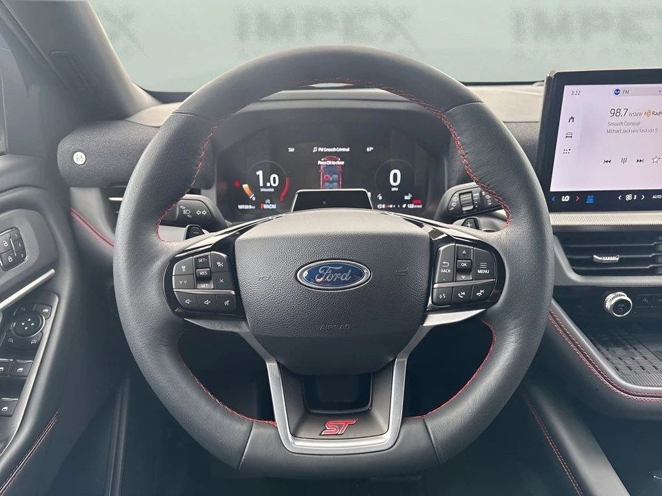 2025 Ford Explorer 6th Gen - Image 15 of 21