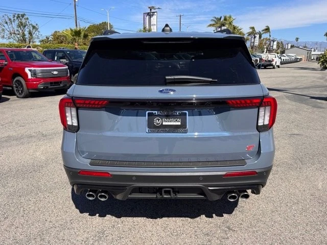 2025 Ford Explorer 6th Gen - Image 11 of 12