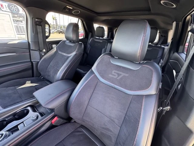 2025 Ford Explorer 6th Gen - Image 20 of 21