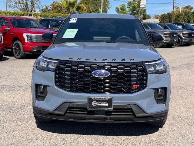 2025 Ford Explorer 6th Gen - Image 6 of 12