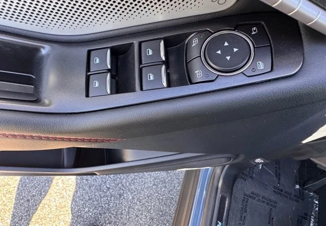 2025 Ford Explorer 6th Gen - Image 17 of 21