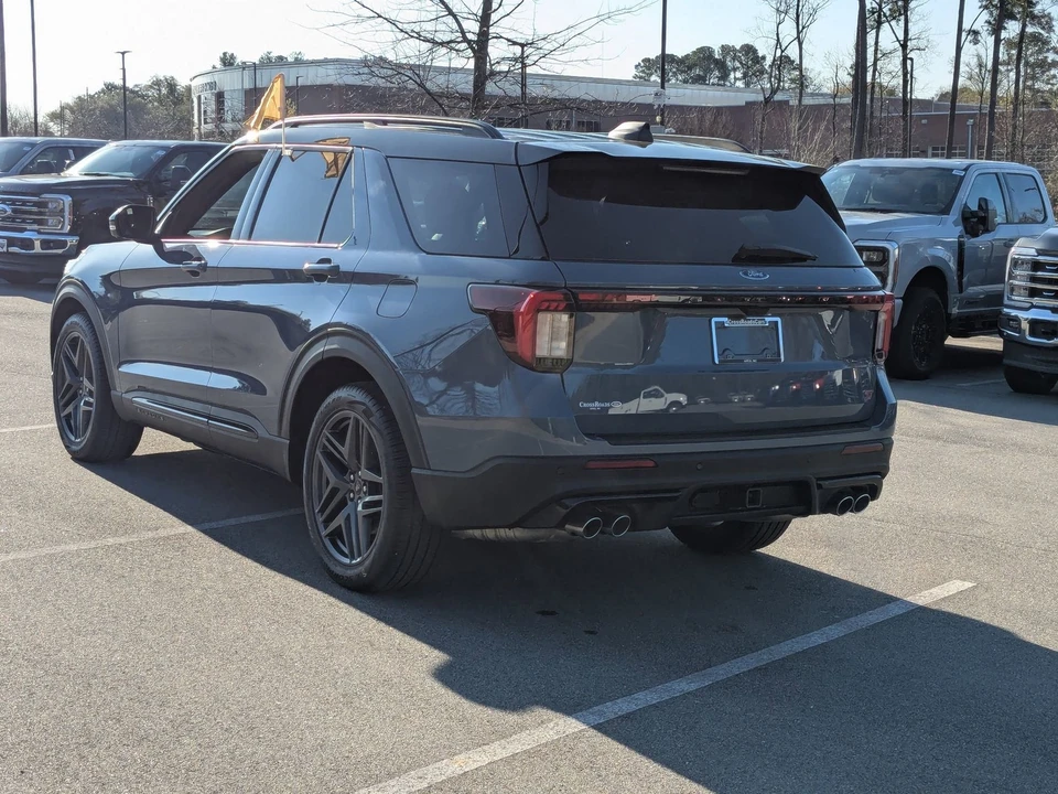2025 Ford Explorer 6th Gen - Image 6 of 21