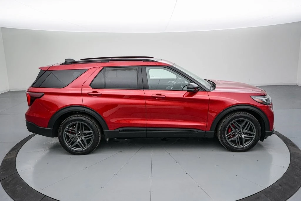 2025 Ford Explorer 6th Gen - Image 4 of 21