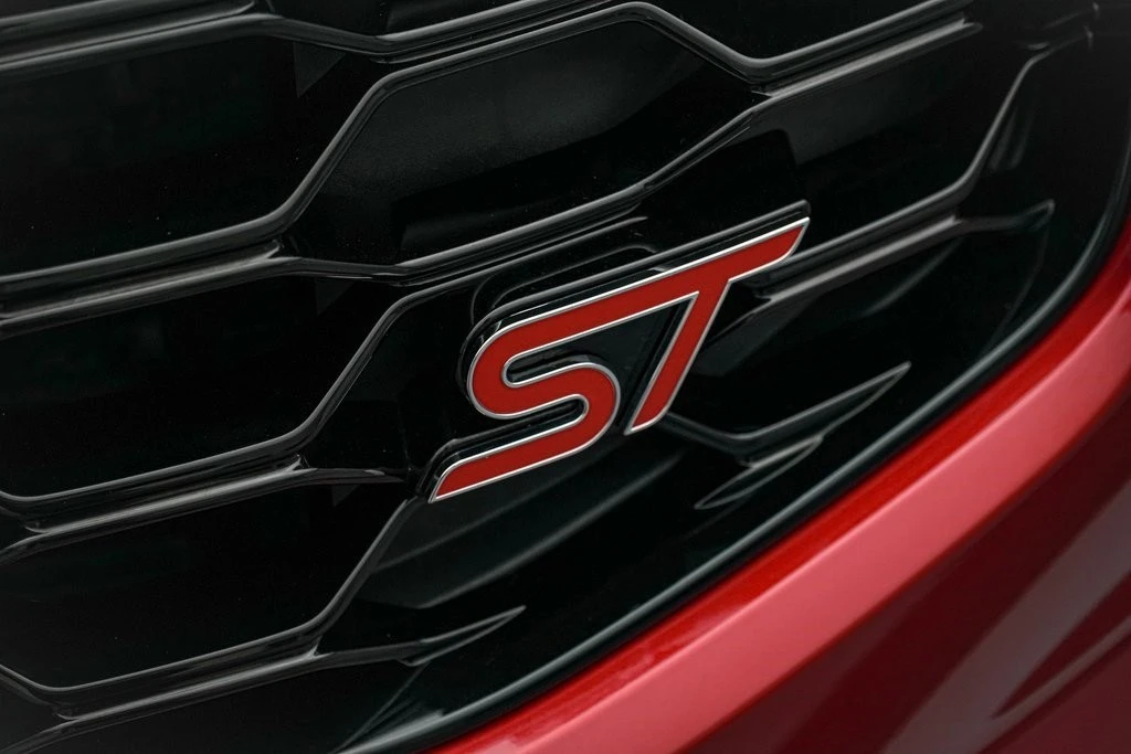2025 Ford Explorer 6th Gen - Image 12 of 21