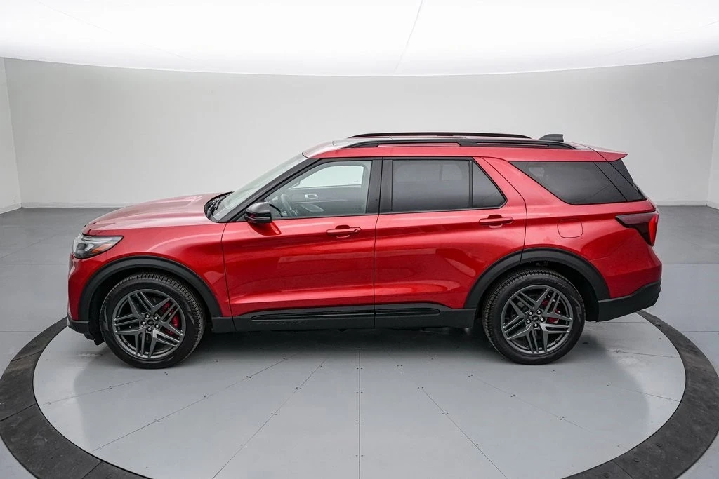 2025 Ford Explorer 6th Gen - Image 8 of 21