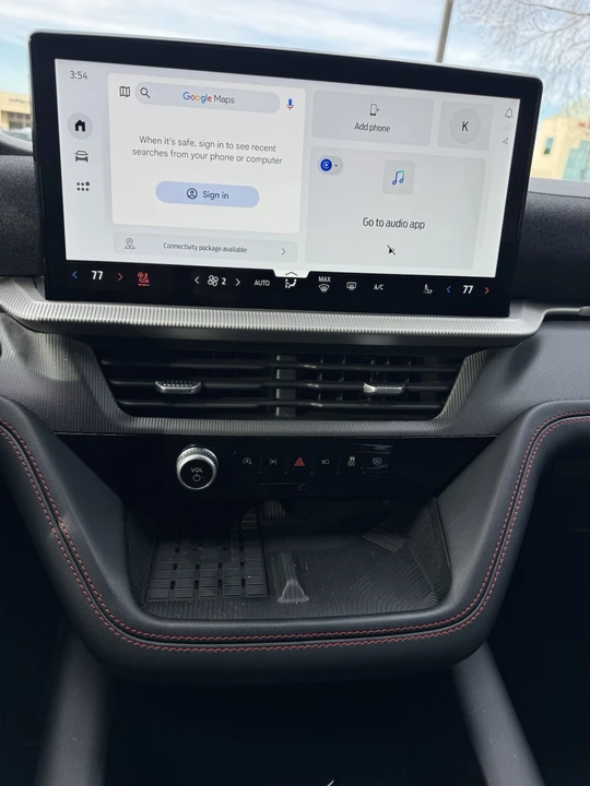 2025 Ford Explorer 6th Gen - Image 19 of 21