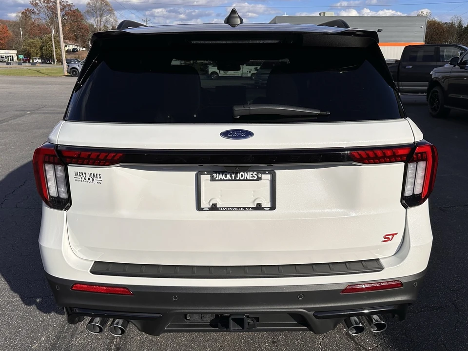 2025 Ford Explorer 6th Gen - Image 7 of 12
