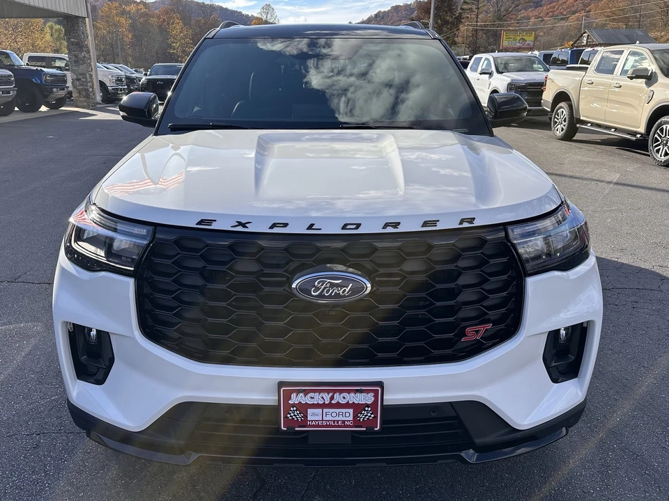 2025 Ford Explorer 6th Gen - Image 3 of 12