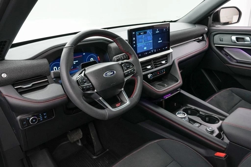 2025 Ford Explorer 6th Gen - Image 14 of 21