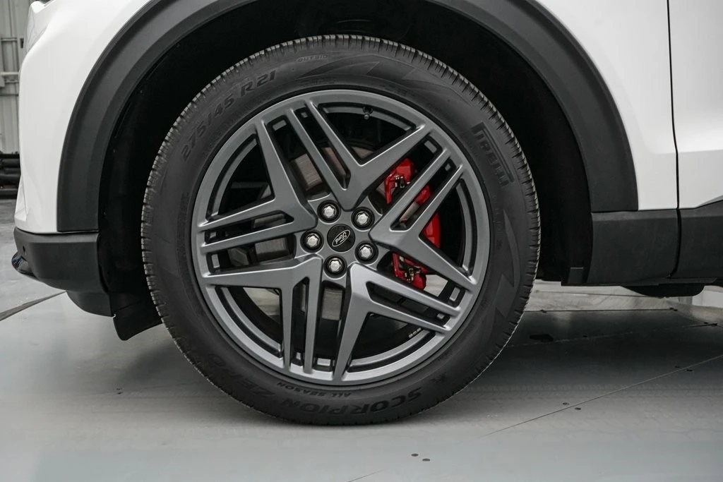 2025 Ford Explorer 6th Gen - Image 11 of 21