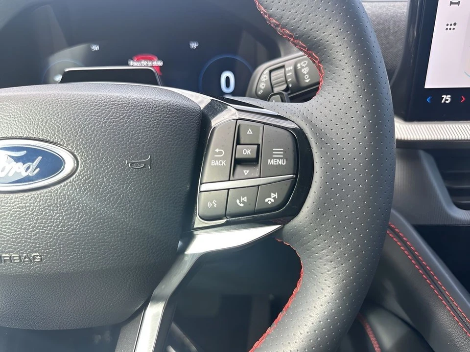 2025 Ford Explorer 6th Gen - Image 19 of 21