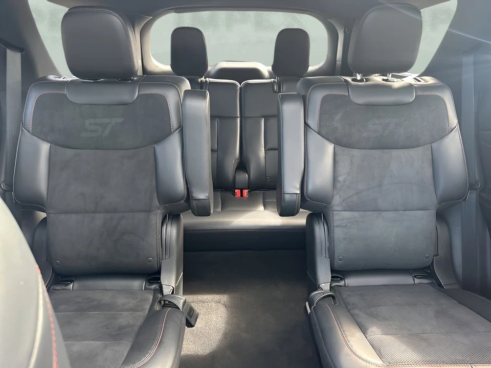 2025 Ford Explorer 6th Gen - Image 13 of 21