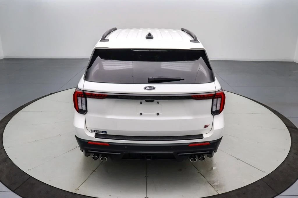 2025 Ford Explorer 6th Gen - Image 6 of 25