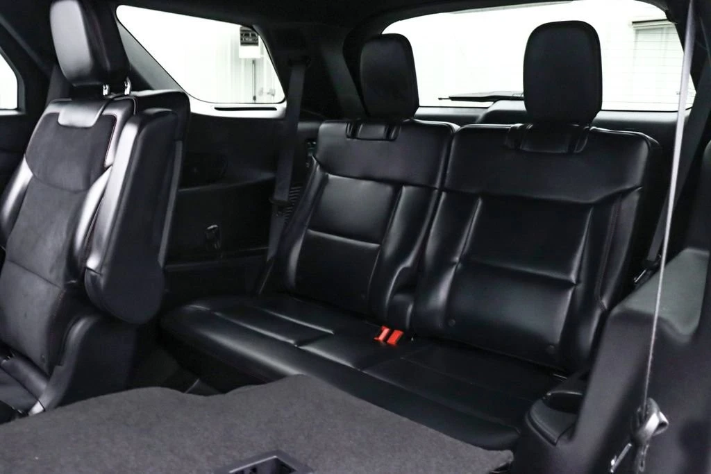2025 Ford Explorer 6th Gen - Image 20 of 25