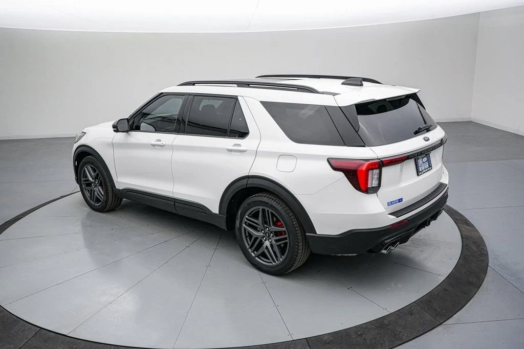 2025 Ford Explorer 6th Gen - Image 7 of 21