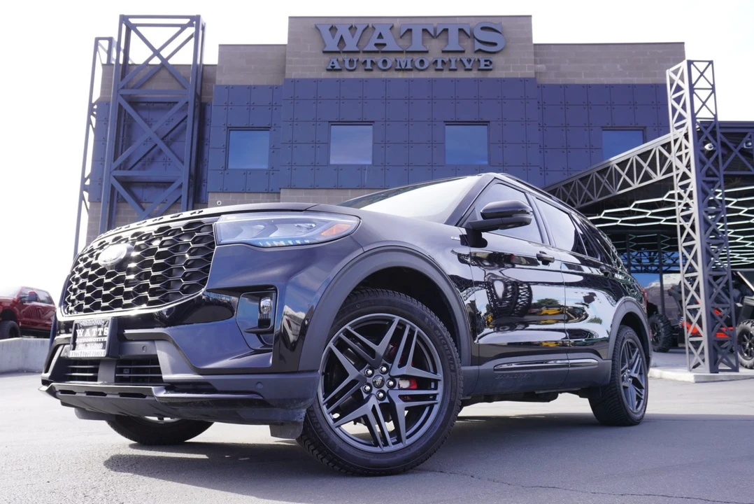2025 Ford Explorer 6th Gen - Image 3 of 12