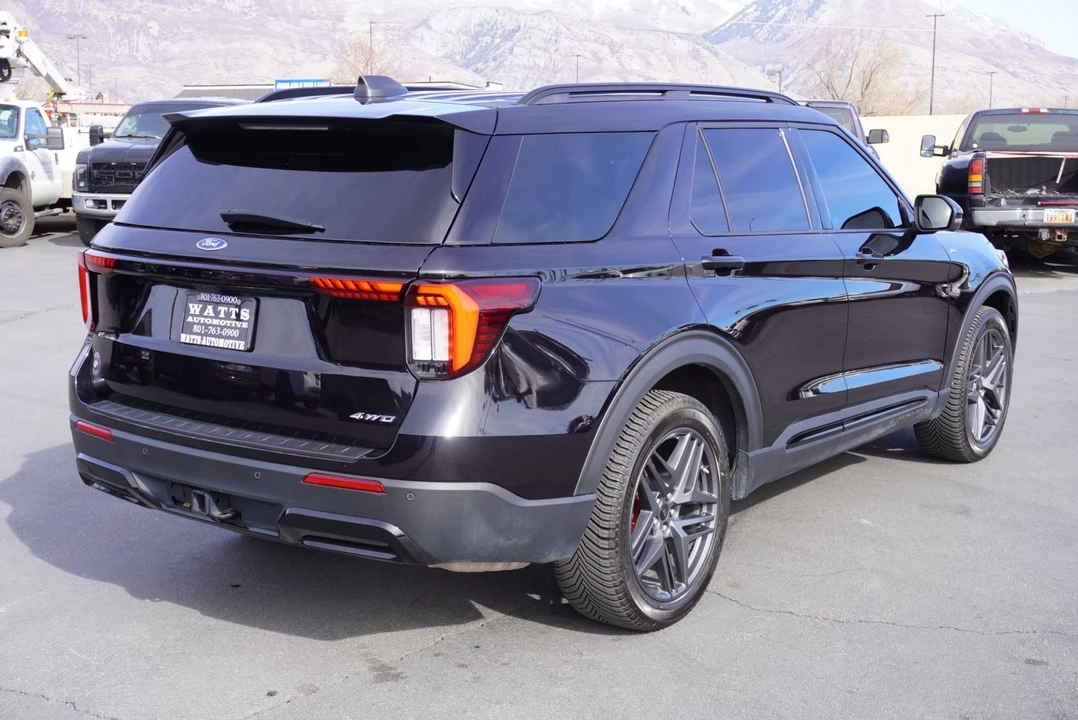 2025 Ford Explorer 6th Gen - Image 12 of 12