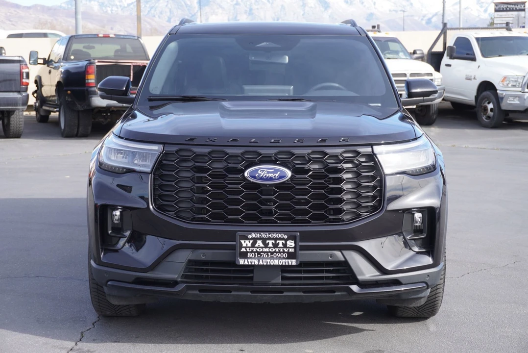 2025 Ford Explorer 6th Gen - Image 4 of 12