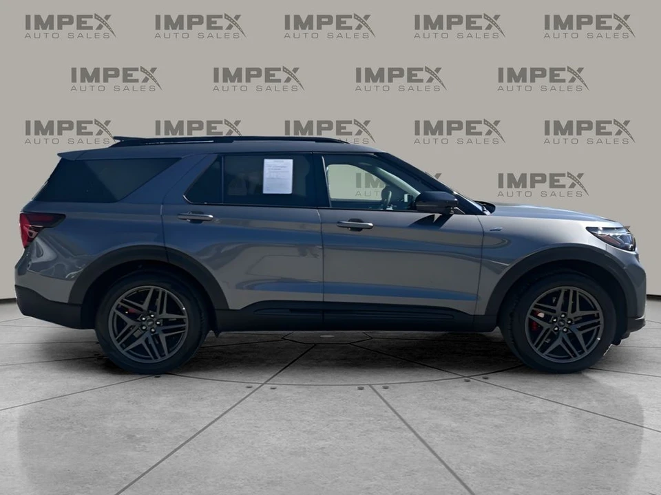 2025 Ford Explorer 6th Gen - Image 6 of 21