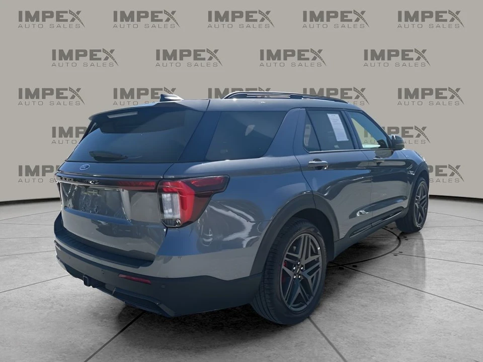 2025 Ford Explorer 6th Gen - Image 5 of 21