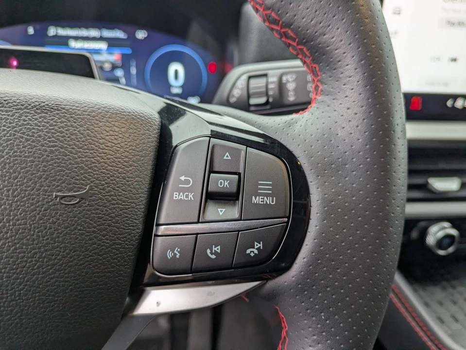 2025 Ford Explorer 6th Gen - Image 20 of 21