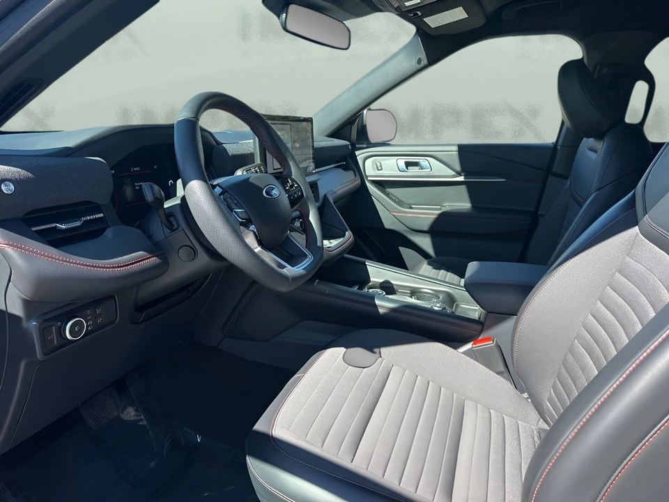 2025 Ford Explorer 6th Gen - Image 9 of 12