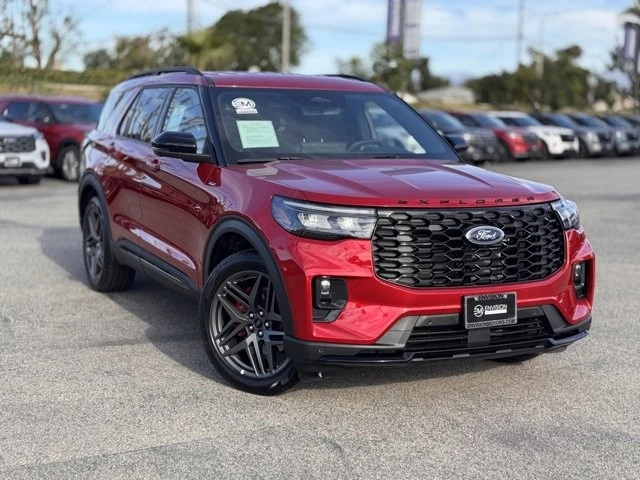 2025 Ford Explorer 6th Gen - Image 2 of 12