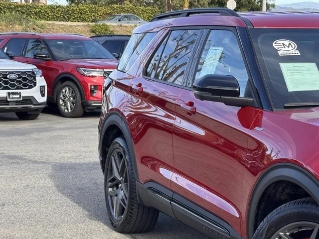 2025 Ford Explorer 6th Gen - Image 5 of 12