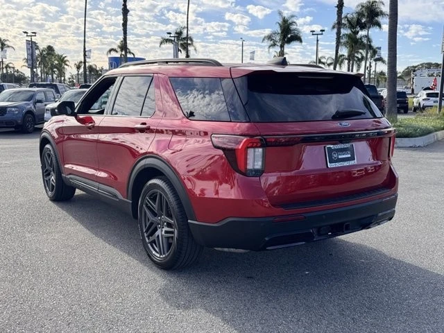 2025 Ford Explorer 6th Gen - Image 10 of 12