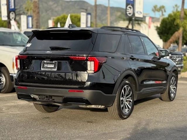 2025 Ford Explorer 6th Gen - Image 9 of 12