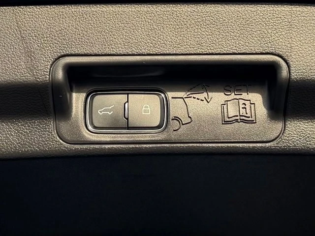 2025 Ford Explorer 6th Gen - Image 12 of 12