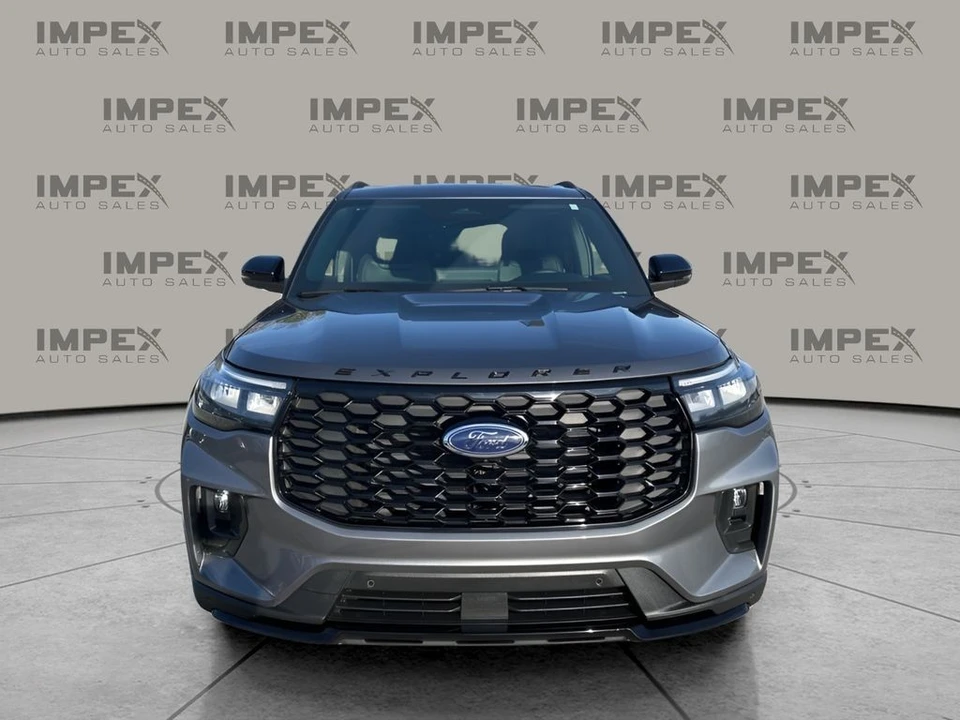2025 Ford Explorer 6th Gen - Image 8 of 12