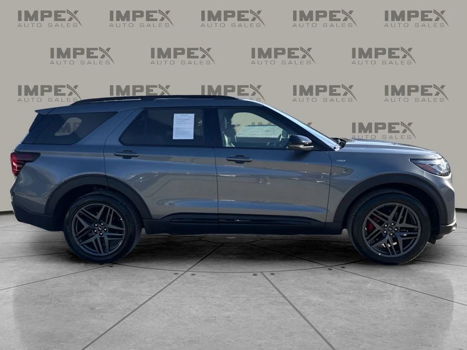 2025 Ford Explorer 6th Gen - Image 6 of 12