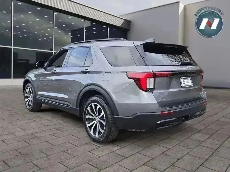 2025 Ford Explorer 6th Gen - Image 3 of 12