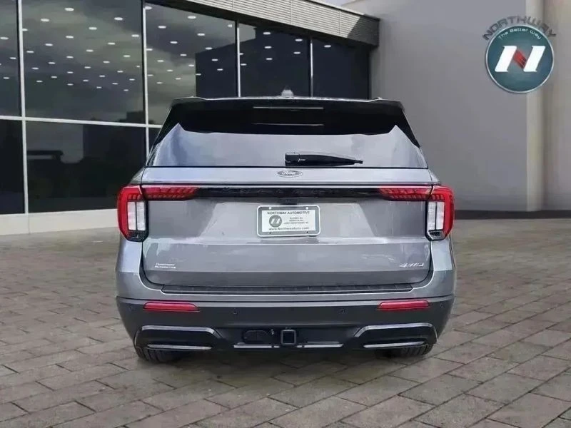 2025 Ford Explorer 6th Gen - Image 4 of 12