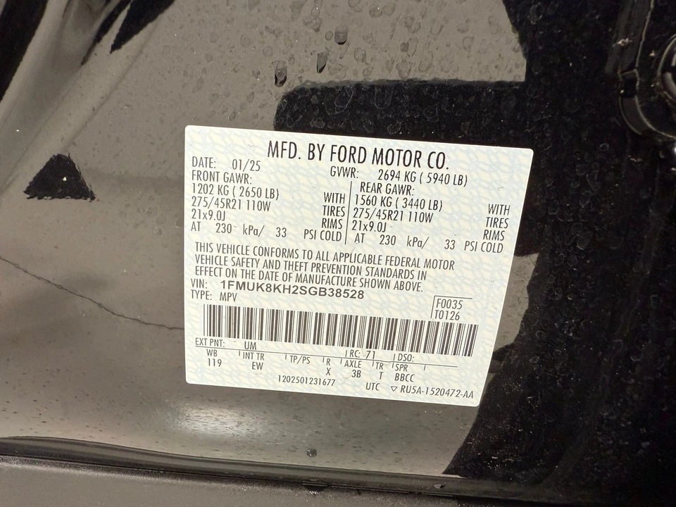 2025 Ford Explorer 6th Gen - Image 16 of 21