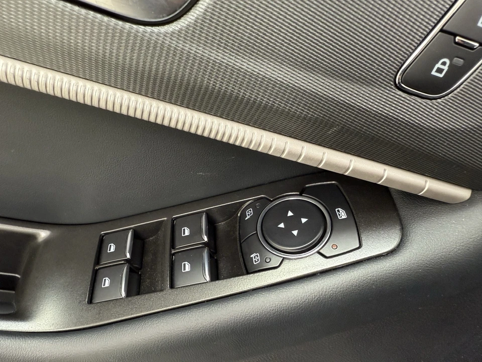 2025 Ford Explorer 6th Gen - Image 12 of 12