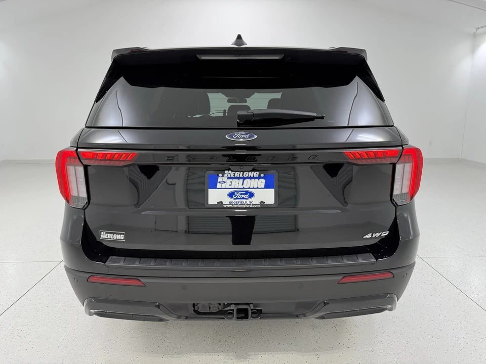 2025 Ford Explorer 6th Gen - Image 6 of 21