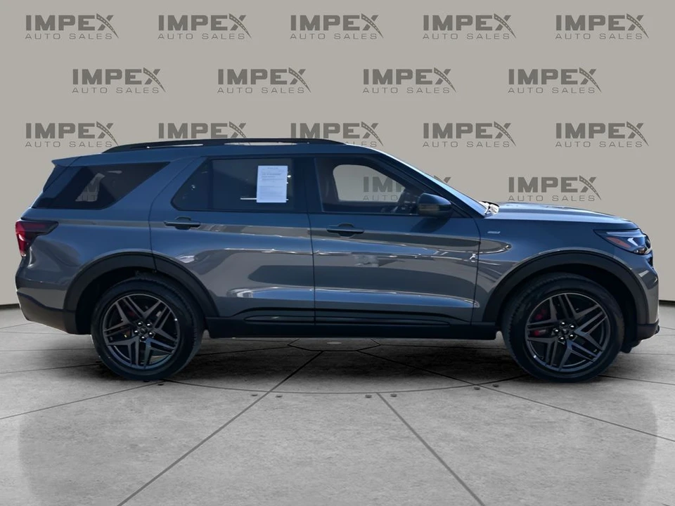 2025 Ford Explorer 6th Gen - Image 6 of 21