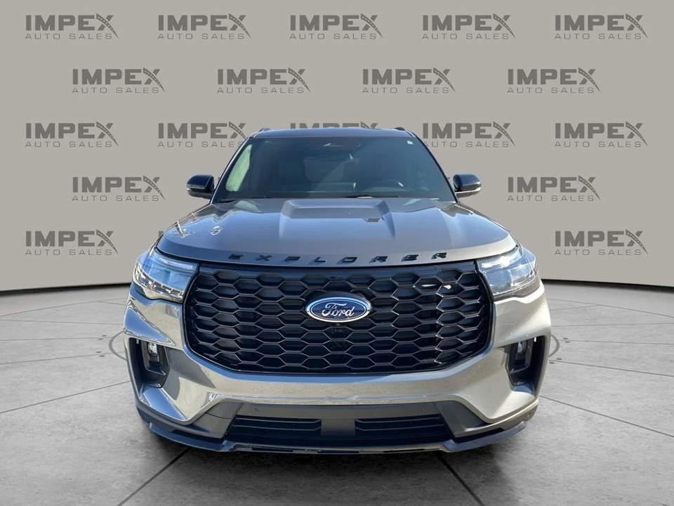 2025 Ford Explorer 6th Gen - Image 8 of 21