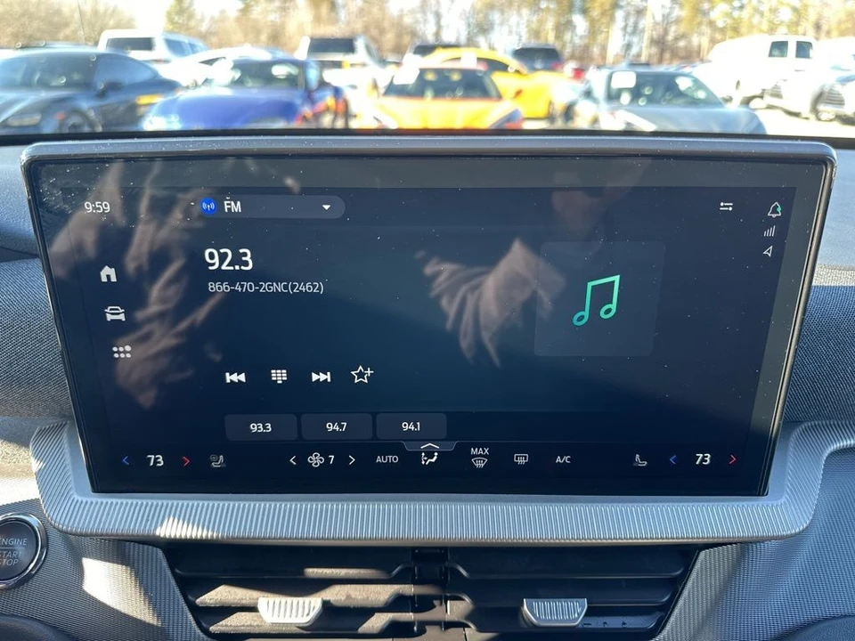 2025 Ford Explorer 6th Gen - Image 18 of 21
