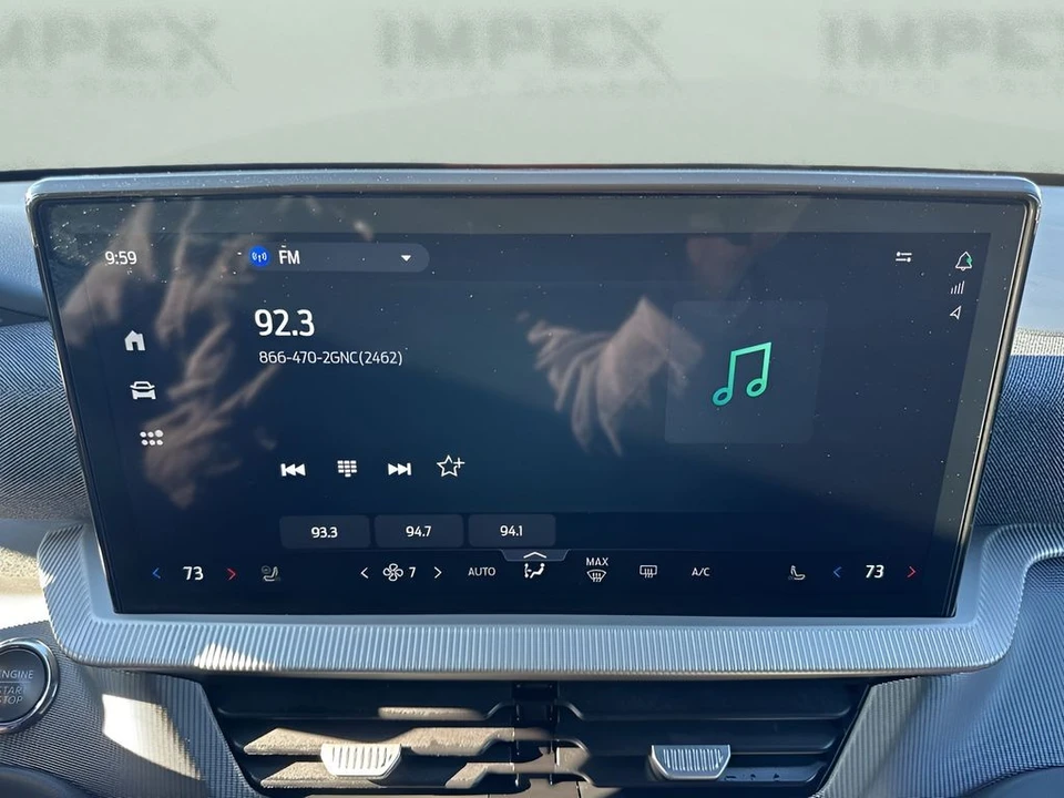2025 Ford Explorer 6th Gen - Image 18 of 21