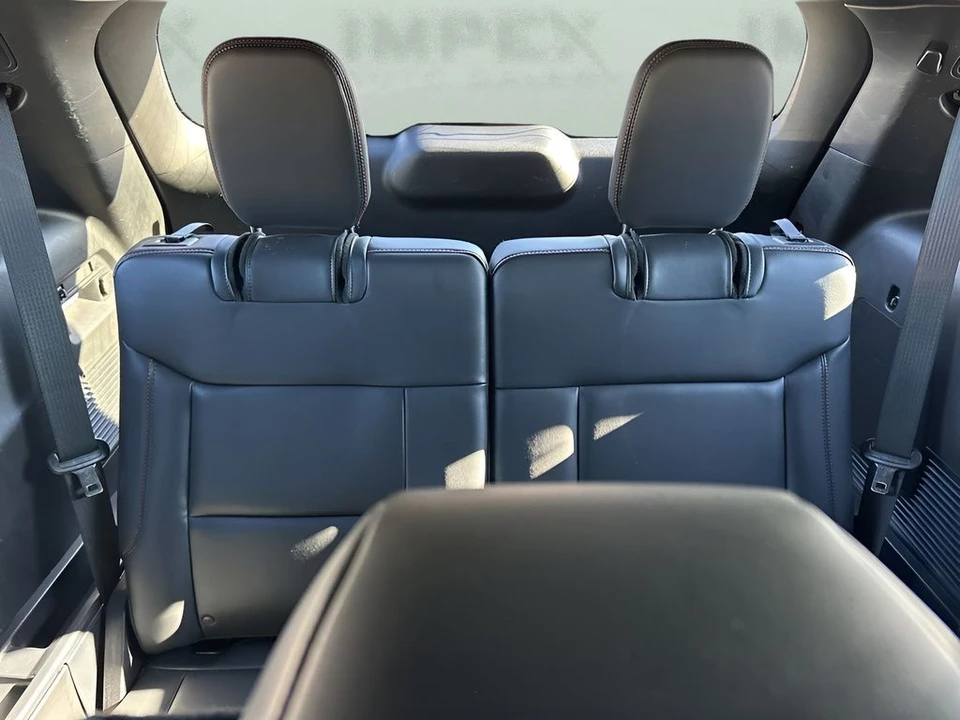 2025 Ford Explorer 6th Gen - Image 12 of 21