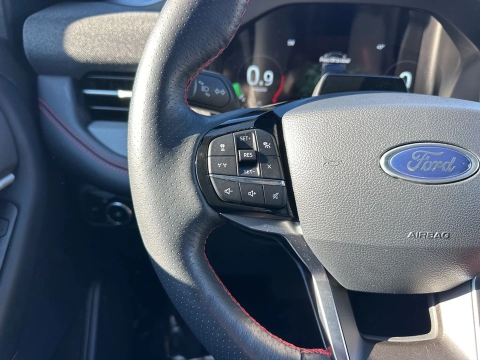 2025 Ford Explorer 6th Gen - Image 15 of 21