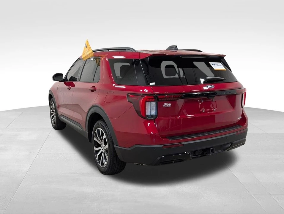 2025 Ford Explorer 6th Gen - Image 9 of 12