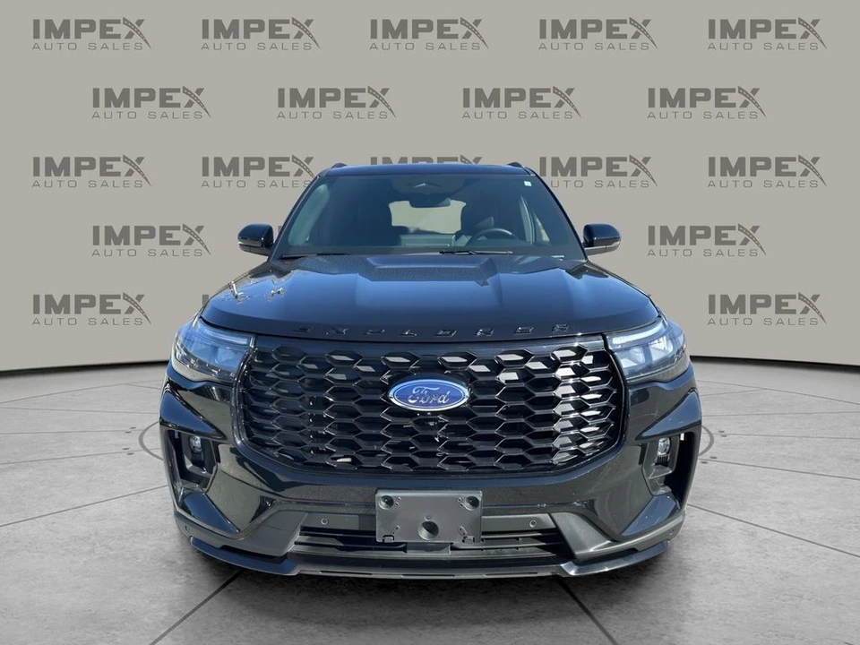 2025 Ford Explorer 6th Gen - Image 8 of 21