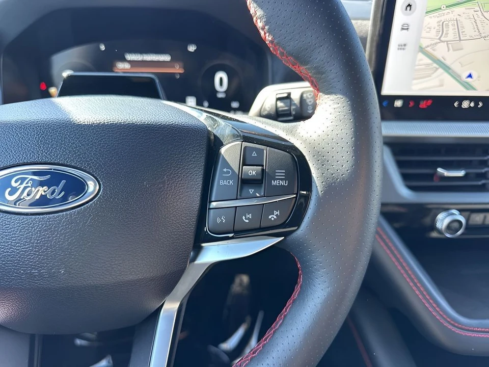 2025 Ford Explorer 6th Gen - Image 17 of 21