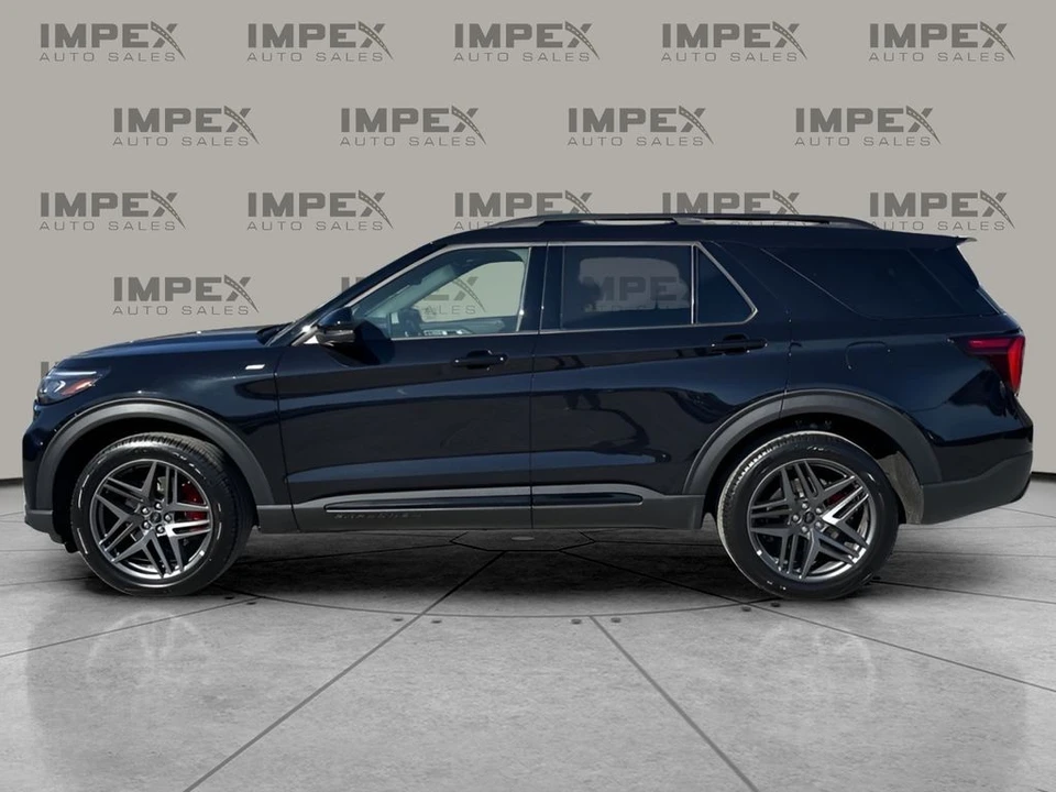 2025 Ford Explorer 6th Gen - Image 2 of 12